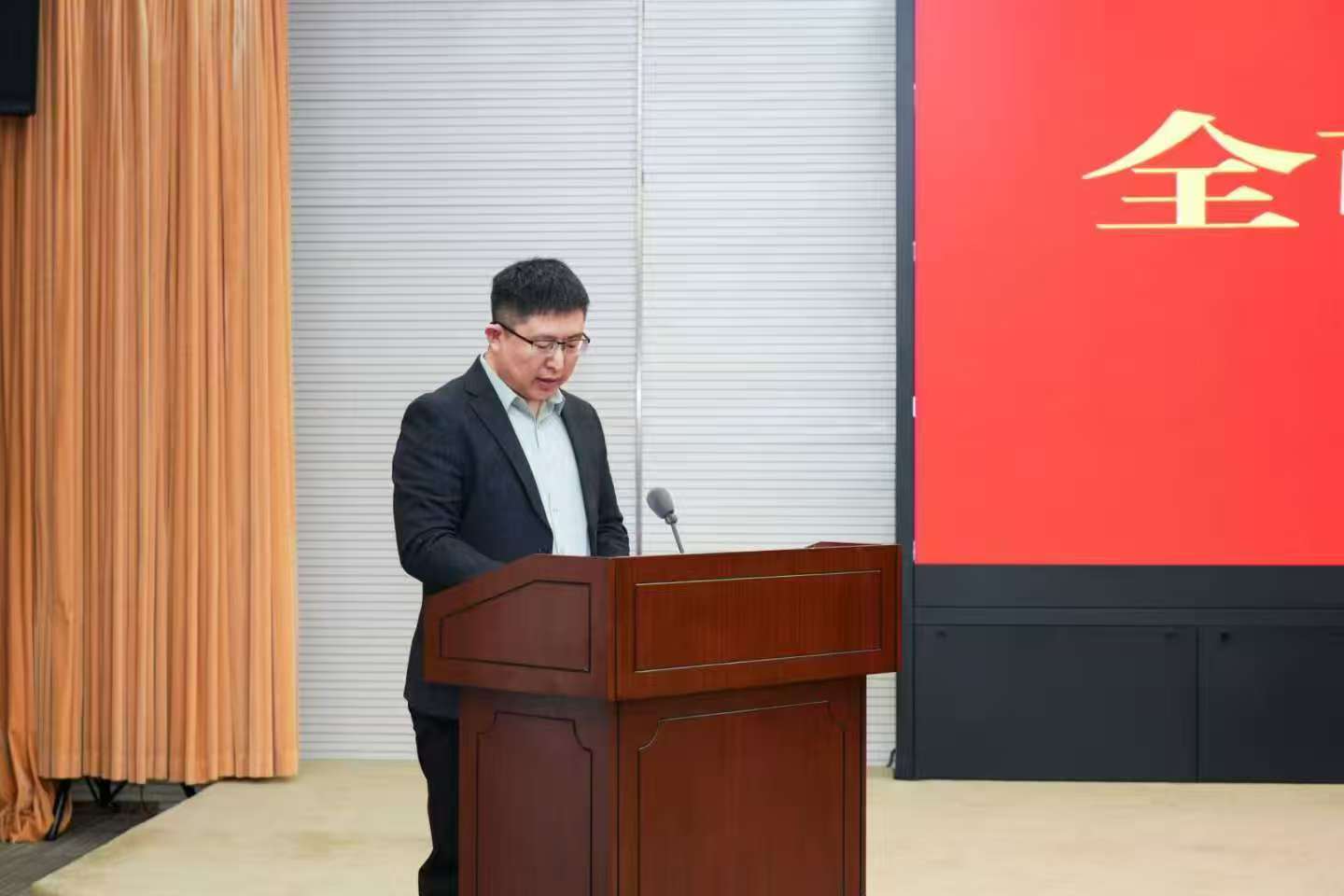 全市贸促工作会议召开，海德跨境参会并作汇报发言