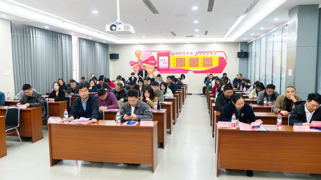 百团千企·商城出海，跨境电商专题培训会走进费县